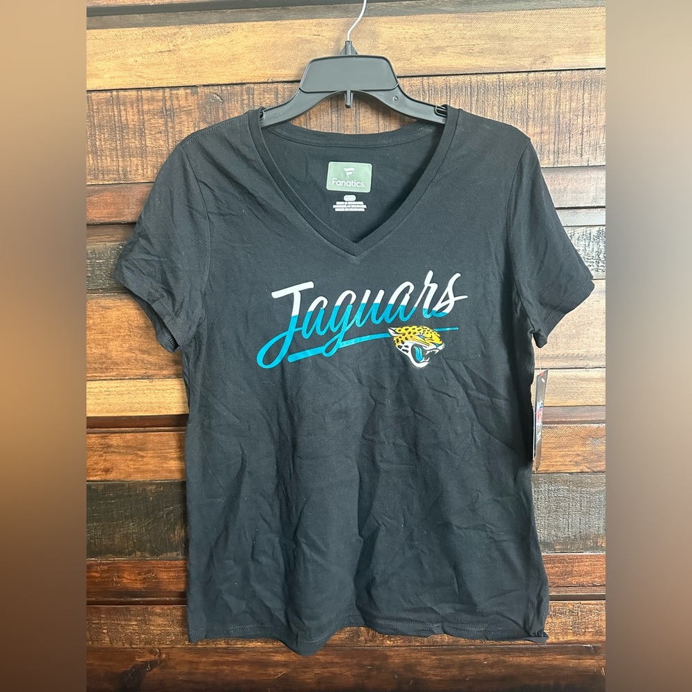 NWT Women’s Fanatics Women's Black Jaguars V-Neck Top